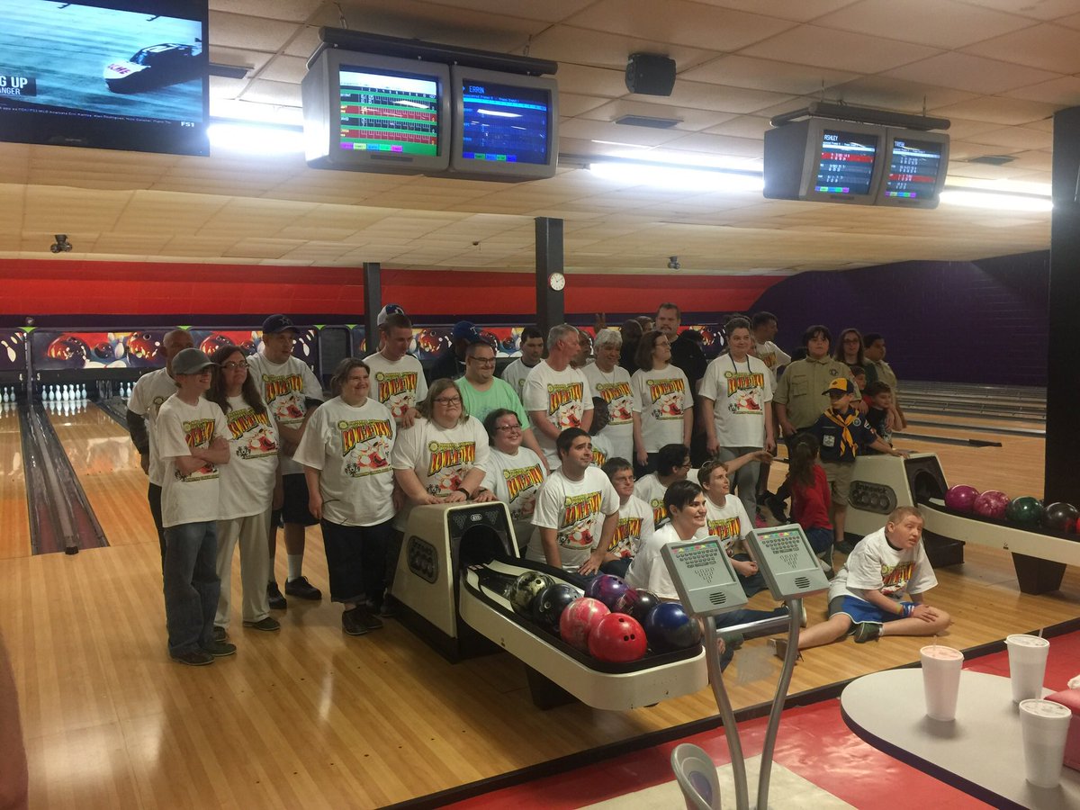 ctxparklanes's tweet photo. Saturday morning fun with the Corsicana Special Olympics Bowl-a-thon sponsored by the Navarro County Rotary Club https://t.co/Ehu4F0G4JI
