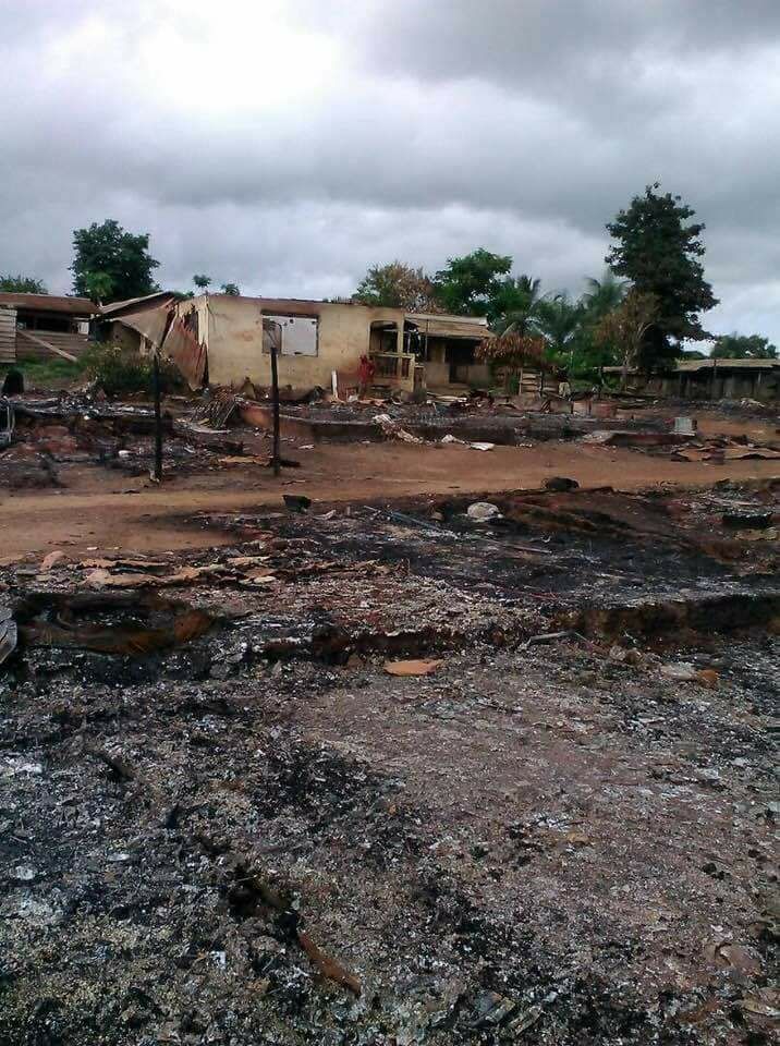 AnglophoneUnion's tweet photo. #UNSC_Reports #UN #USUN #Pontifex #Potus #UNGA #BBC, #CNN ask #PScotlandCSG #AntonioGuterres report to Pdt #RealDonaldTrump that #Cameroon #PR_Paul_Biya sets Alpha Jet 101 and Drones to bomb villages of Batibo, Libielem, Widikum before 20May2018 to kill civilians running violent. https://t.co/jZQt4s1gMC