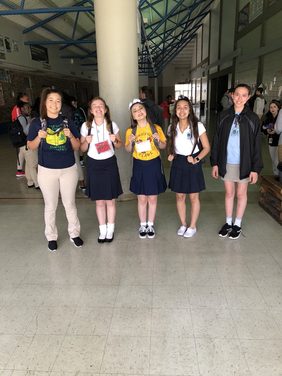 EMHSPatriots's tweet photo. Seniors week 2018! https://t.co/yErjl1YeUE