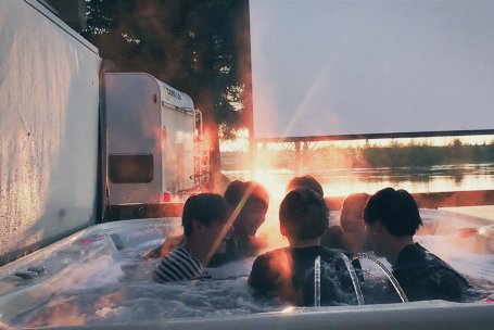 firtsIove's tweet photo. Goodnight I love this family so much ♡ https://t.co/QNnlaXQVZX