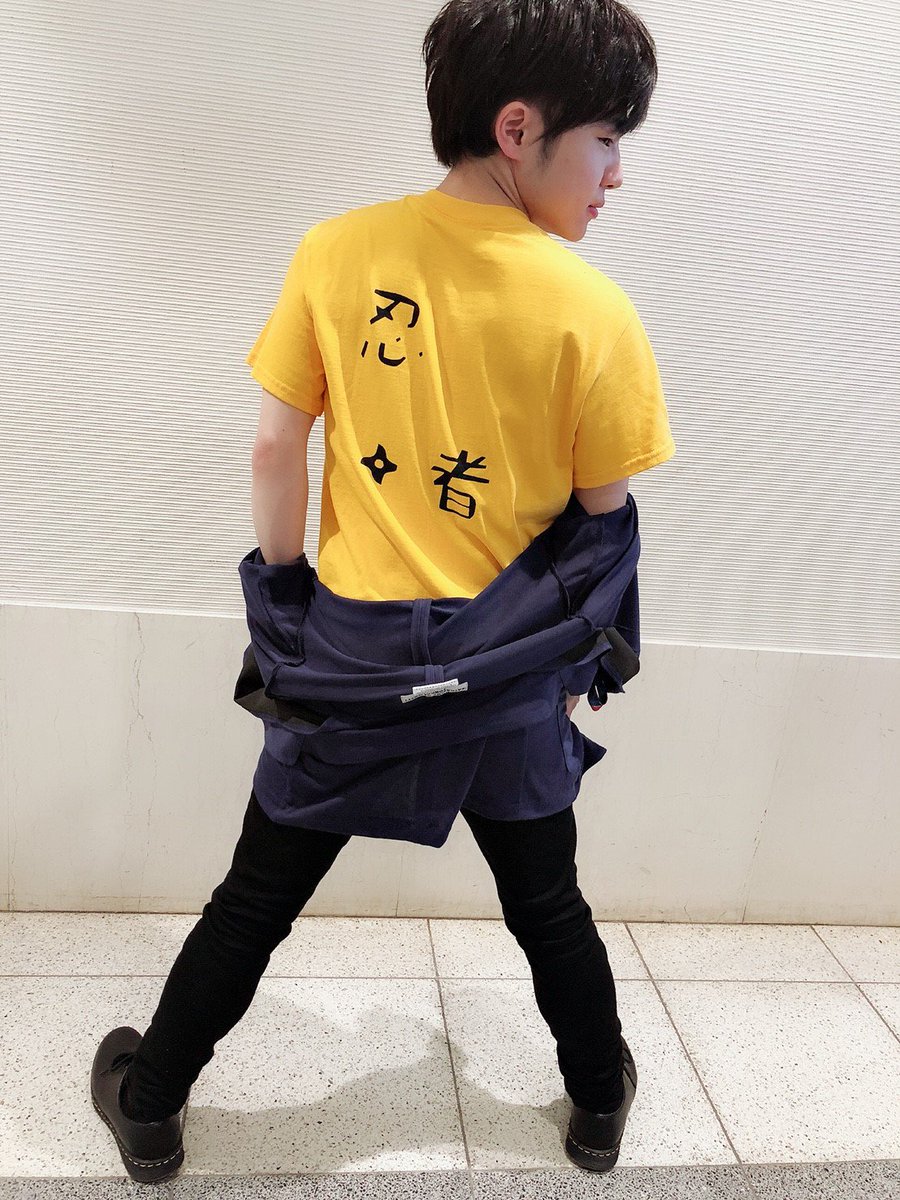 新田 杏樹 Twitterren 改めまして 昨日のあんスタ3周年イベントありがとうございました 感謝祭ということで 僕たちの感謝の気持ちが伝わっていましたら嬉しいです 因みに 僕が着ていたtシャツの表と裏はこんな感じ このtシャツを見つけた時 一目惚れで即購入