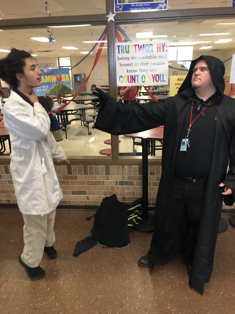 EMHSPatriots's tweet photo. Senior Week 2018! https://t.co/3wSmGuPvbl