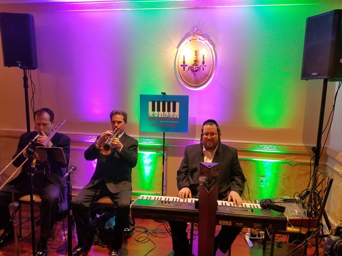 moshe_burger's tweet photo. Nice shot #lagbaomer event https://t.co/YJCtl6o3tV