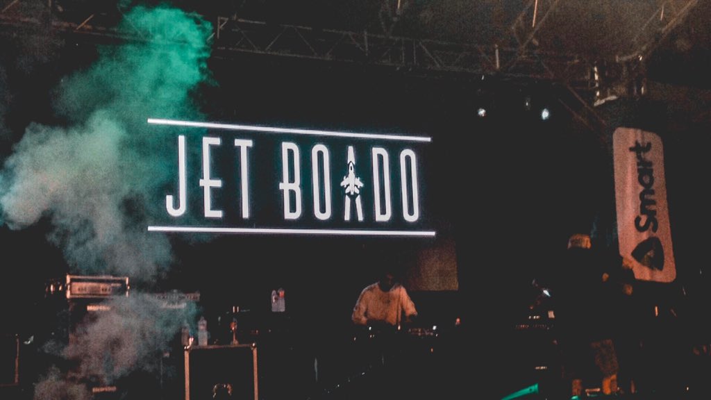 LipadCrew's tweet photo. SOLID SET last night with the Captain @djjetboado x @mcboo_mnlhypin  x @jams_mnlhypin at @malofest !! Thank you, Malolos! 👐🏻✈️

#LIPAD #JetBoado #JamBooJet #MalolosMusicFestival2018 https://t.co/T5XrOxeeES