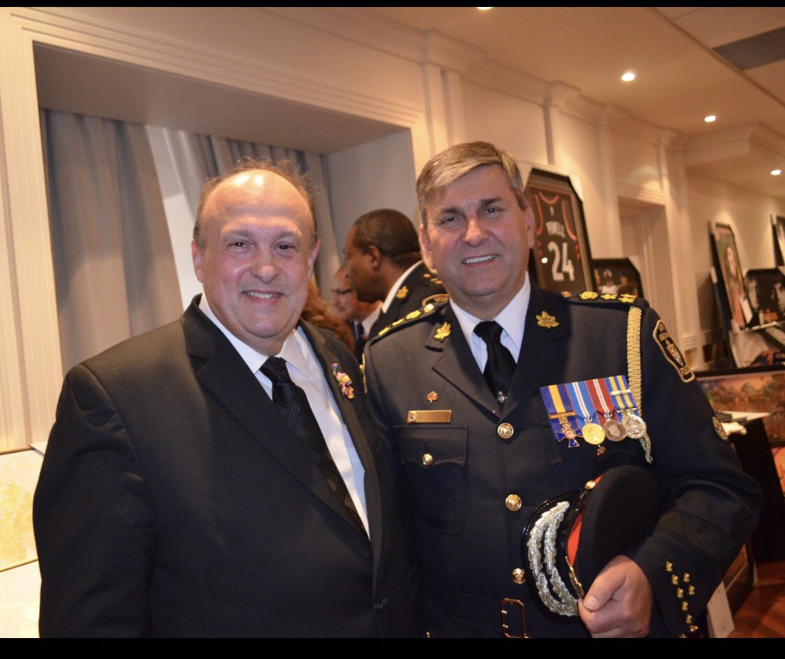 MichaelTibollo's tweet photo. Great seeing York Region Police Chief Eric Jolliffe at the Vaughan African Canadian Association’s 15th year Anniversary Gala.
.
#yorkregionpolice #cityofvaughan #vaughanwoodbridge #toronto #greatertorontoarea #yorkregion @YRP https://t.co/j2djindw3h