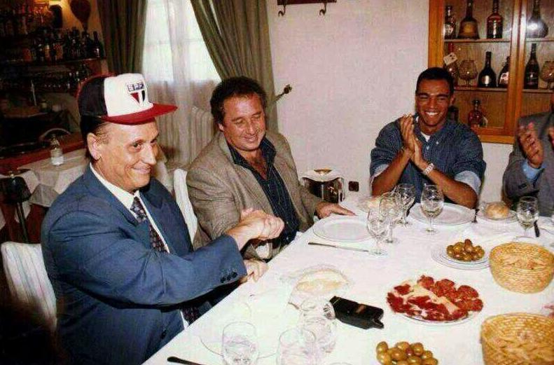 _Juarma_'s tweet photo. Manuel Ruiz de Lopera, pionero del trap. https://t.co/Re2GIIrFek