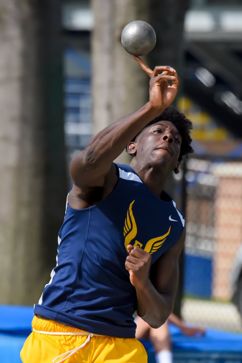 NHPreps's tweet image. Photos from the @EUCPanthers Relays: media.news-herald.com/2018/05/05/pho…