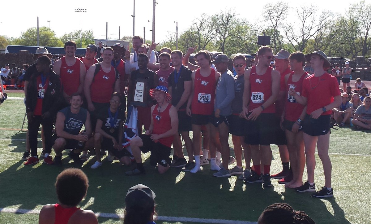 GrandViewTFXC's tweet photo. GV Men - 2018 Heart of America Conference Champions!

GV Women - 3rd Place https://t.co/ZcVLeBbPZB