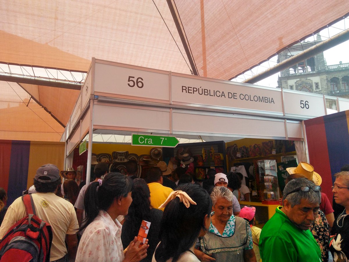 GersonMonroy121's tweet photo. Es la primera vez que asisto a la FICA y sinceramente me dejó impactado todo el evento, principalmente la disposición de cada uno de los países, un lugar en donde podías enriquecerte un poco de cada cultura y  conocer más de nuestro mundo, dejando a un lado las barreras. https://t.co/zeu47bt04I