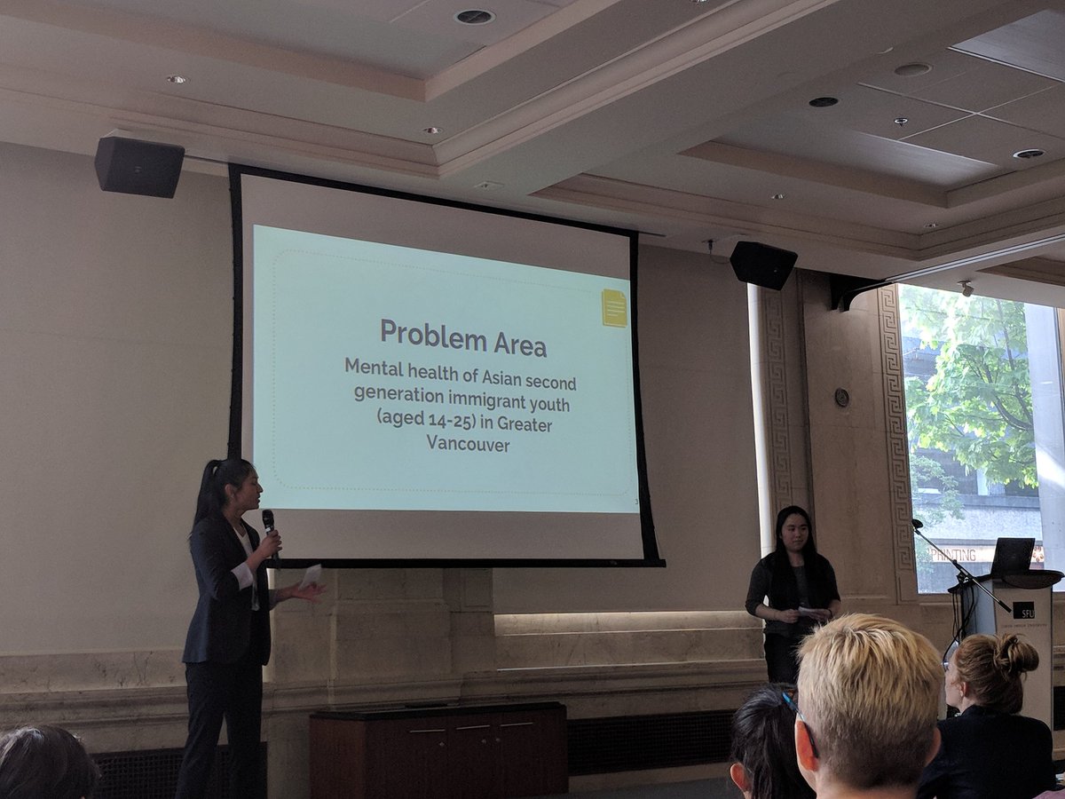RADIUS_SFU's tweet image. SFU Team 'Bridging The Gap' doing an amazing job presenting their work in mental health challenges among 2nd generation immigrant youth #MaptheSystem @LetsRECODE