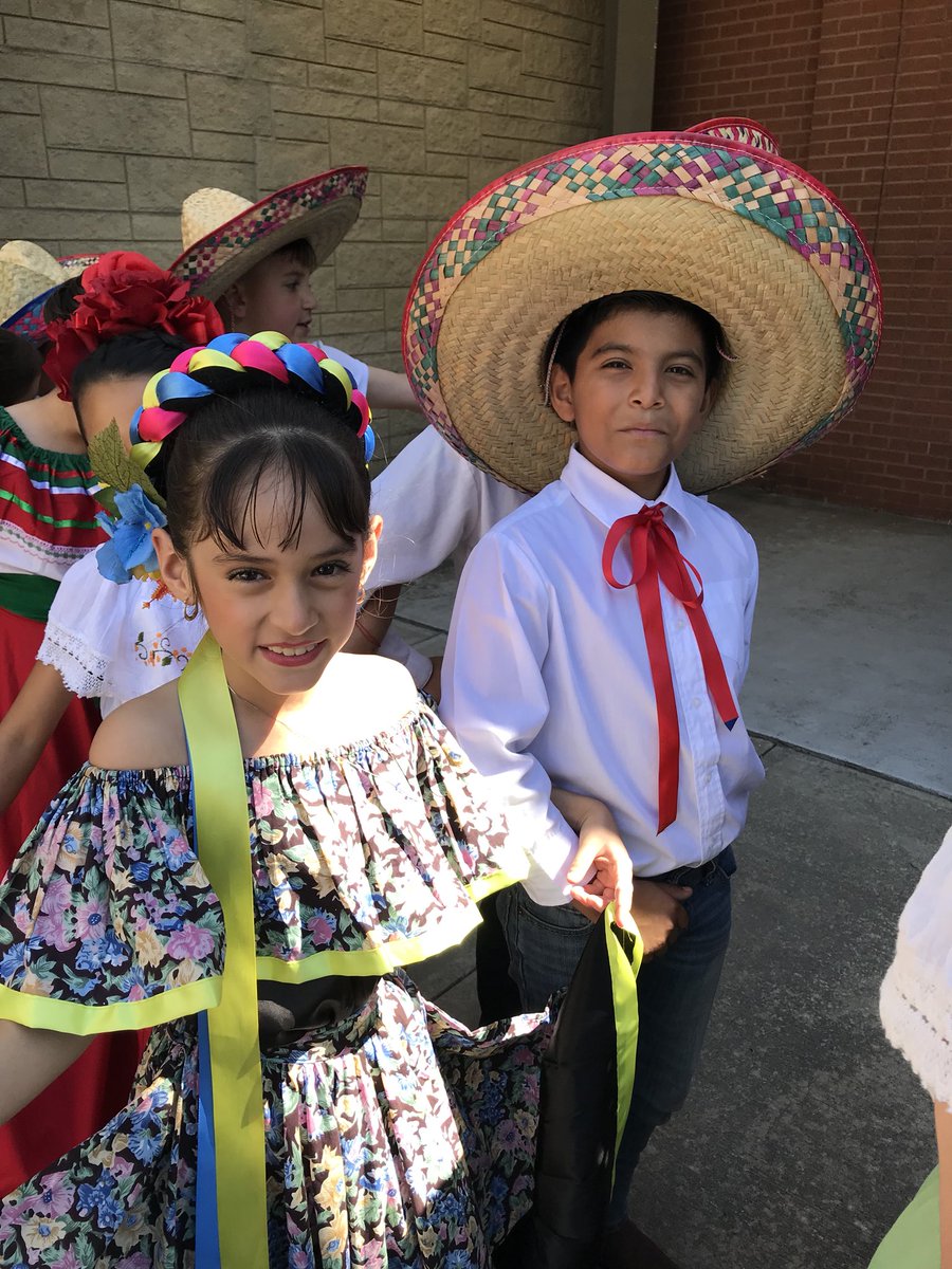 normat0's tweet photo. To say I’m proud of these kiddos would be an understatement. They practiced hard and performed beautifully every time. Love them! ❤️
@WedgeworthES #wisdduallanguage @waxahachieISD https://t.co/qhWJvcyMpi