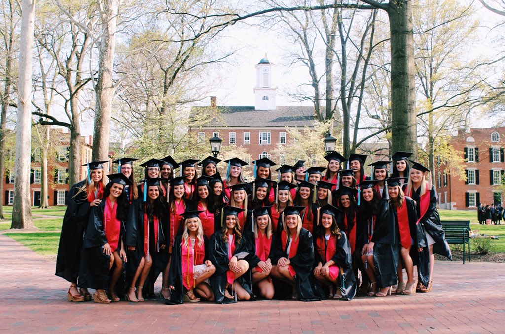 Congratulations to our graduating sisters! Thank you for being such an inspiration to the rest of us, we wish you nothing but success post-grad! It’s not 4 years, it’s for life ♡