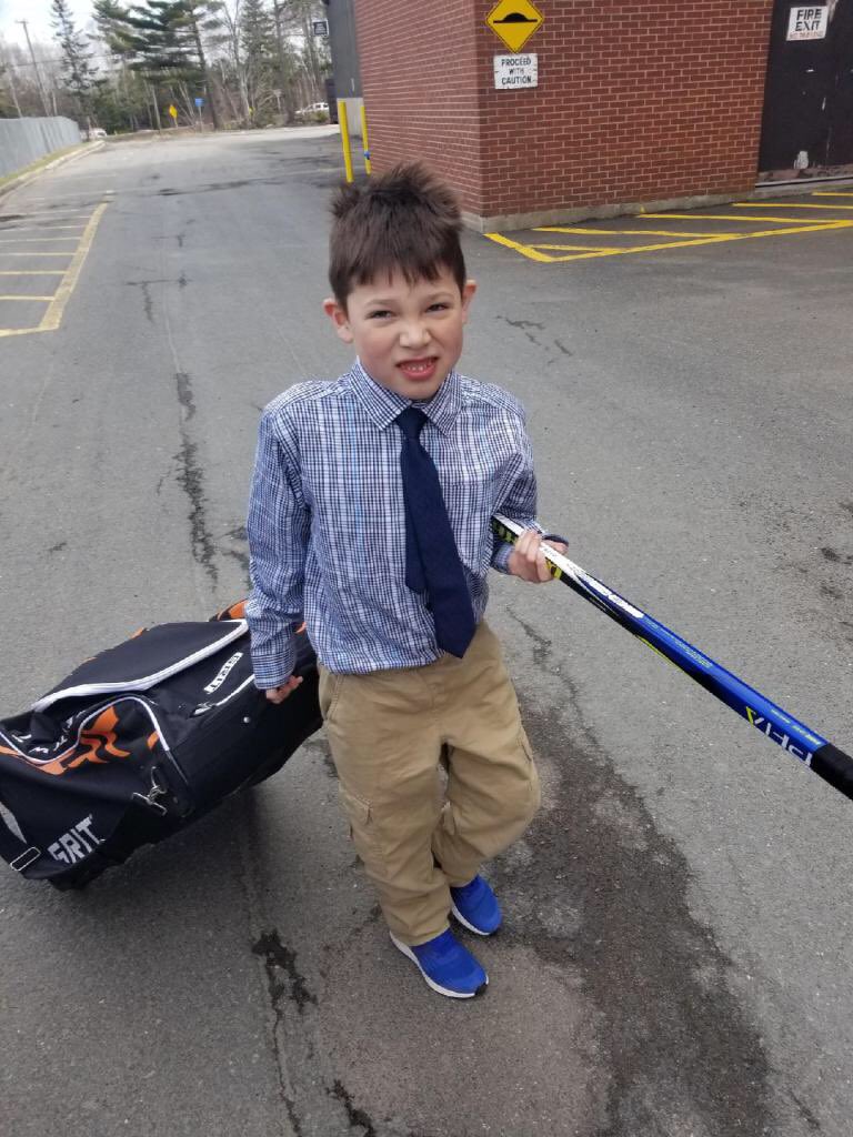 Marbrala's tweet image. Hockey school material #GoLaneGo @r3c0n19 @Dw41Milliea #springhockey