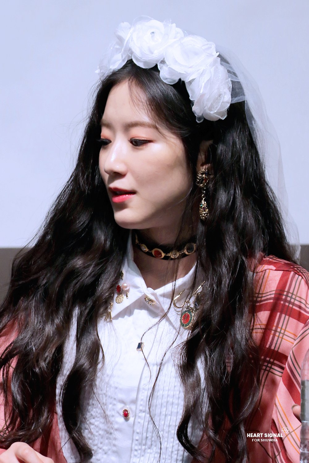 DceOYFIVMAAE00v.jpg:orig