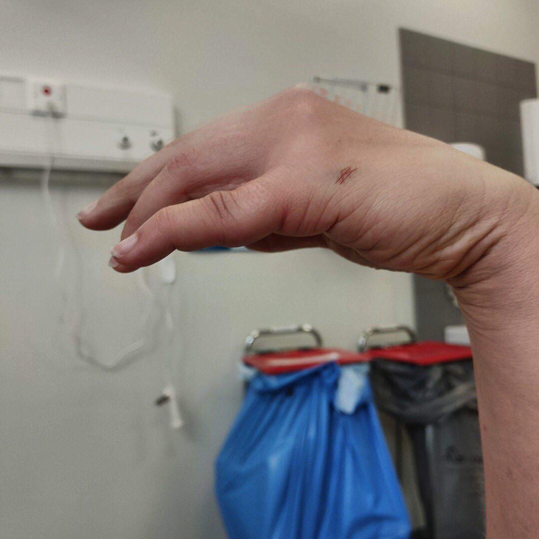 sandberg505's tweet photo. Jag ska uppenbarligen inte hålla på med fotboll... https://t.co/fUS6JSMqYW