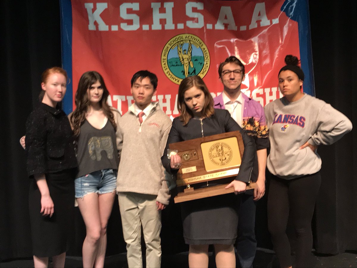 And a special shoutout to these Senior Lions who have led with passion, grace, and so much heart for the past 4 years—feeling very lucky to have had the pleasure of coaching and growing up with such an awesome group❤️