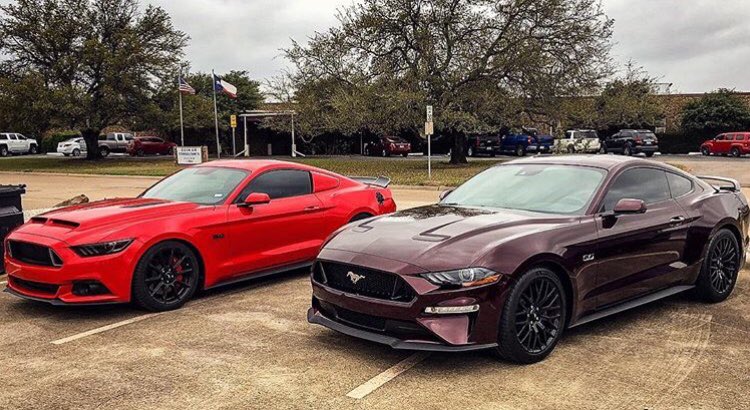 only_mustangs's tweet image. 2016 or 2018? 😈🔥