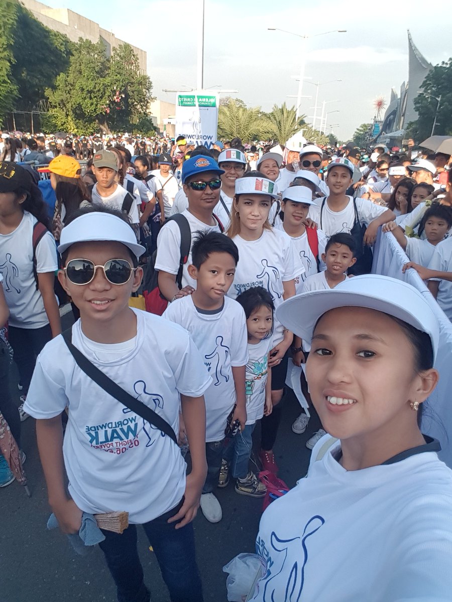 dhydolem25's tweet photo. Mula dilim hanggang liwanag kaisa kami!

#INCwalktofightpoverty https://t.co/hgxkF0JWTn