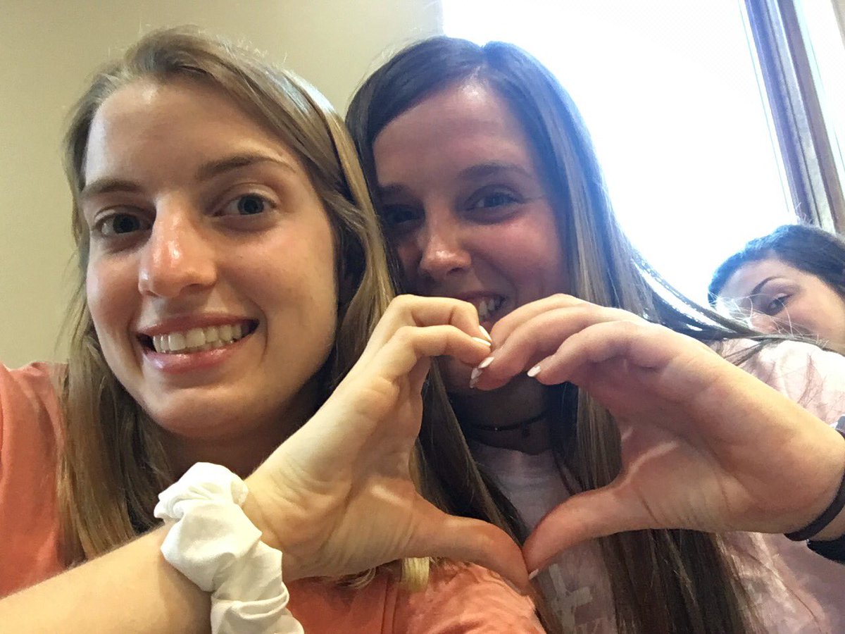 RitchieMeredith's tweet photo. #loveyourselfiectk https://t.co/NqiOQ3W8lo