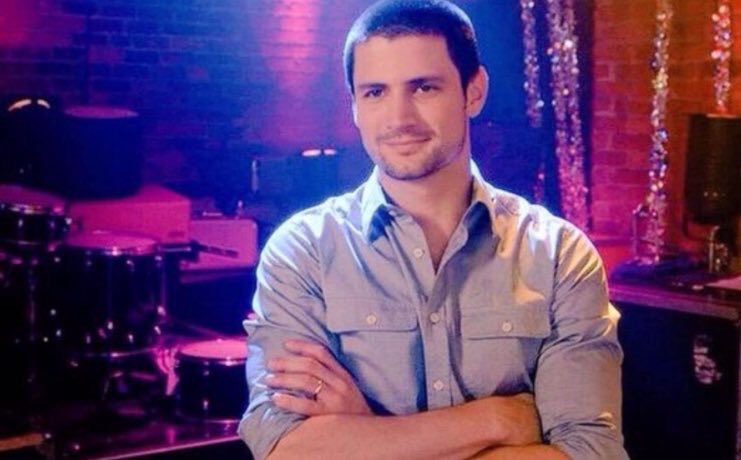 OTHdiary's tweet photo. Nathan's first and last time watching Haley perform at Tric. https://t.co/PdJfzlYK8s