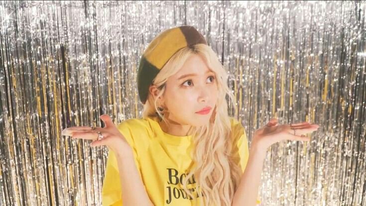 moonsun_trashh's tweet photo. #MAMAMOO #SOLAR #aesthetics https://t.co/EEAGEOvXJz