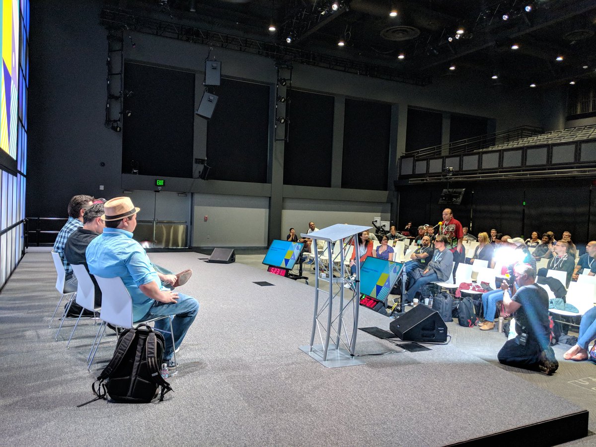 tripathiuttam's tweet photo. Mentor Panel at #NAGDGSummit #gdg #pathtoio18 #io18 https://t.co/LJHXjYyN1F