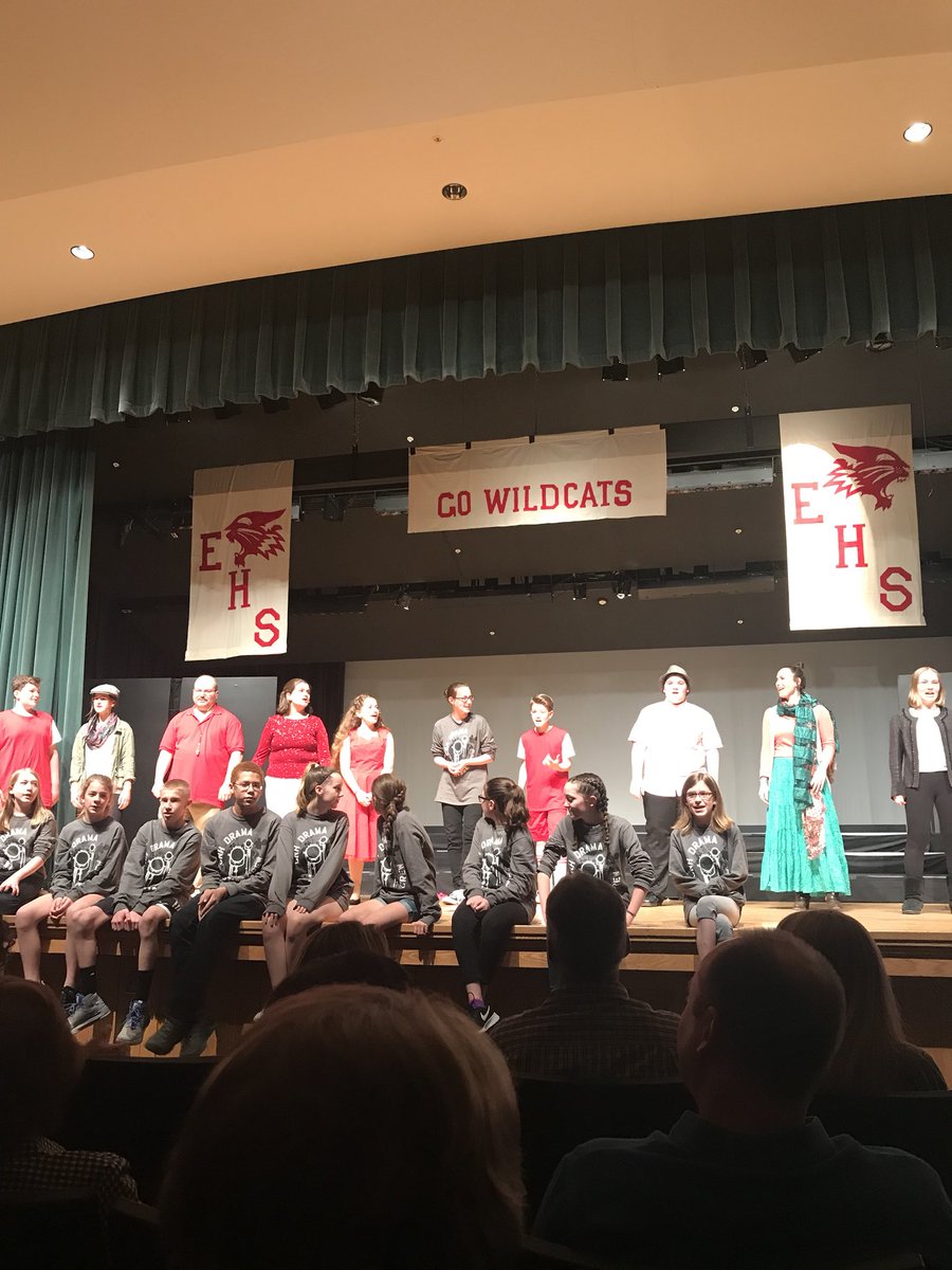 PrincipalDD1776's tweet photo. CNH Presents High School Musical, Jr. #highschoolmusicaljr #middleschooldrama #captnathanhalemiddleschool https://t.co/9VlKDfLWFz
