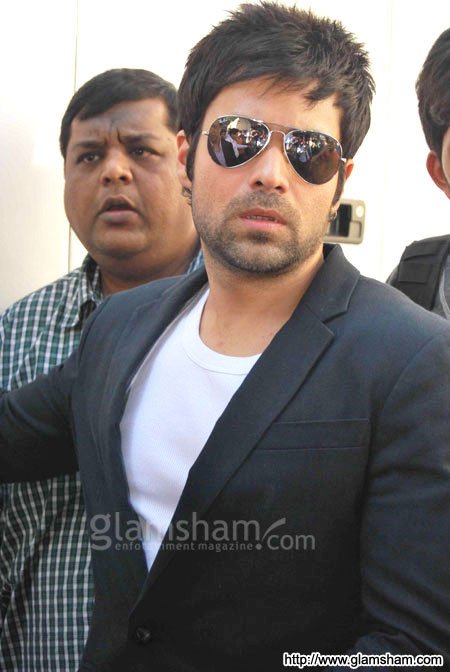 princemmi's tweet photo. @emraanhashmi 
gud mrg emmi https://t.co/8FpugQMtCU