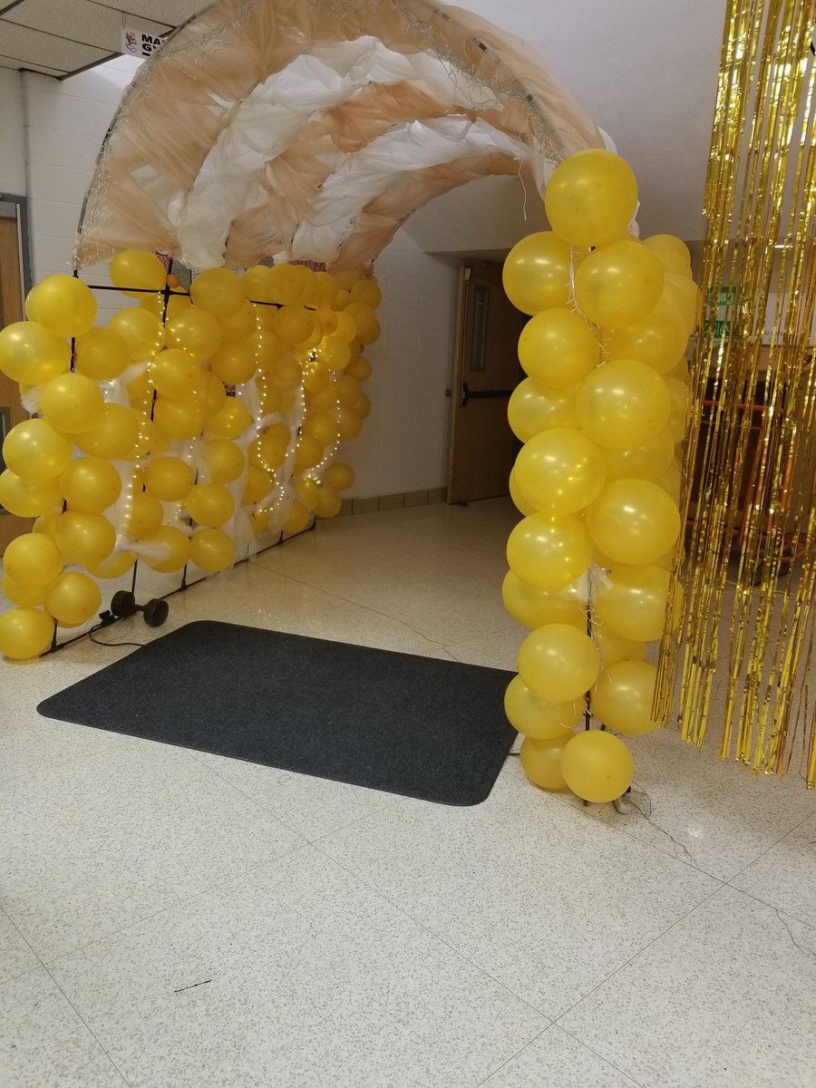 I am so impressed with @theemilismith and her <a href="/JCHSPromCom/">JCHS PROM COM</a>, #jchs looks amazing. I can't wait to see all these #jays decked out in their finest! <a href="/J_BryanJC/">Julie Bryan</a> already hard at work.