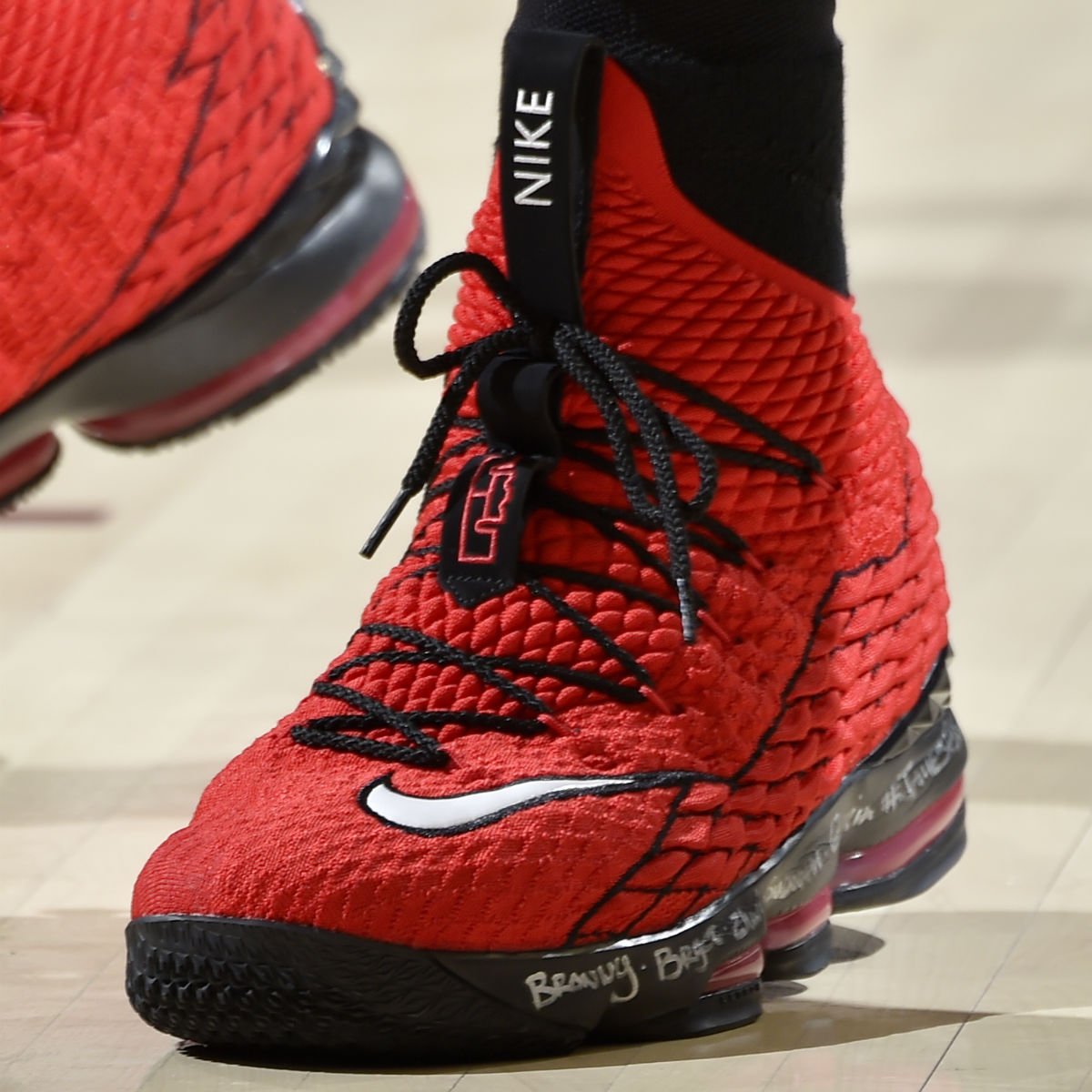 lebron 15 red griffey