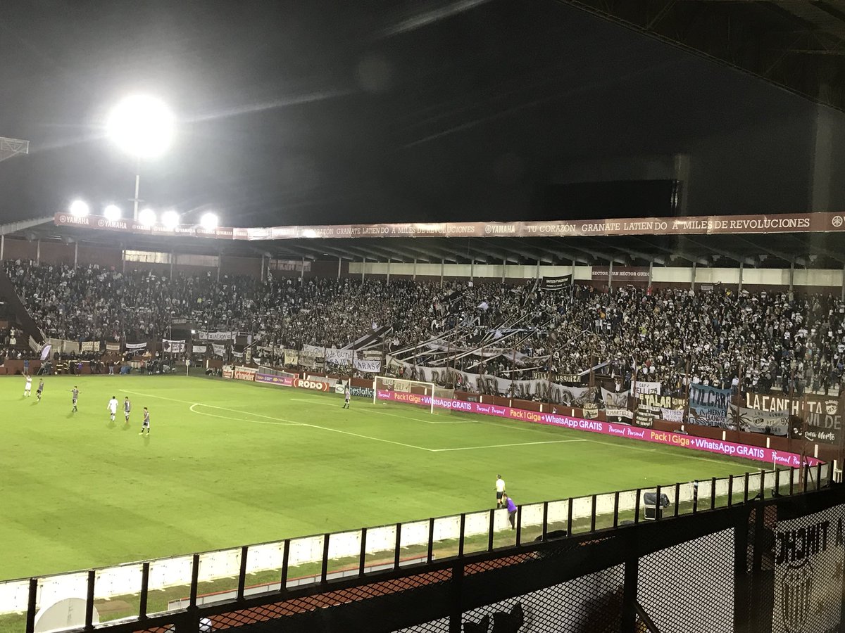 pablocap77's tweet photo. Platense peleando un ascenso a b nacional , los del argentinos peleando por entrar a las copas . Saquen sus conclusiones ! https://t.co/QtWttZ7vTB