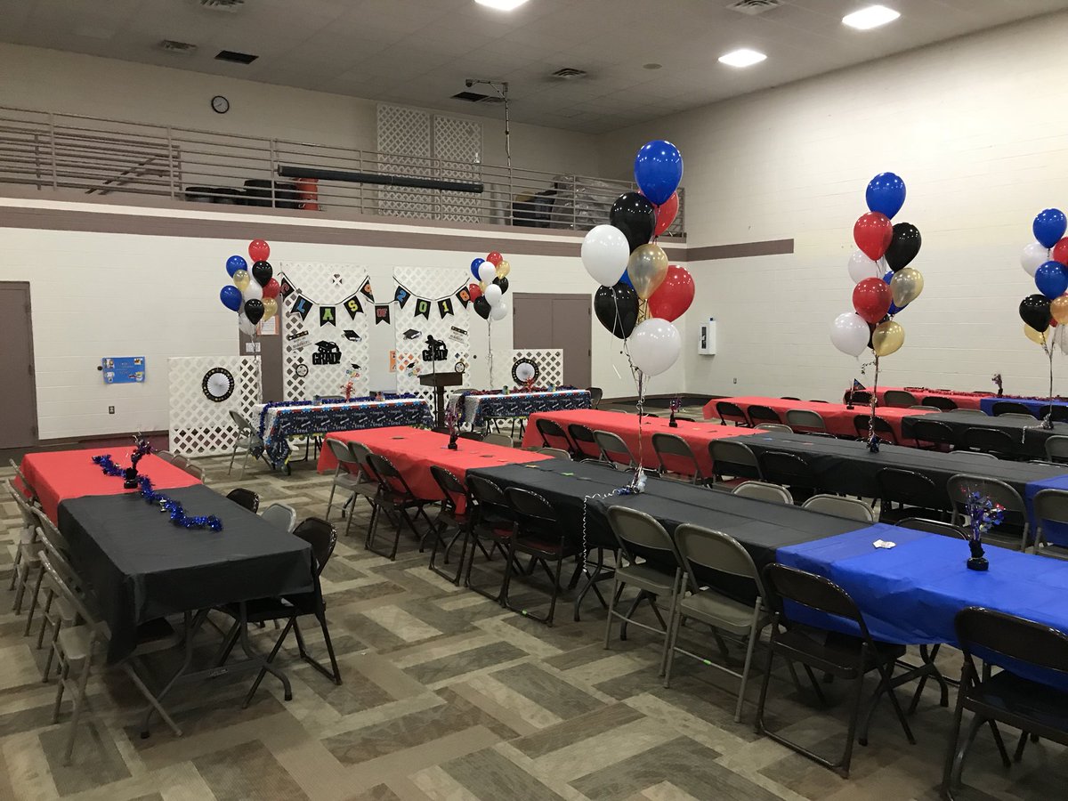 Senior Sunday is all set. Looking forward to a wonderful day of worship and some special time honoring a special class. Thanks to <a href="/mistyshelton15/">Misty Shelton</a>, Susan Dotson and Johnny Ruth Elrod for their help! #ccocclassof2018