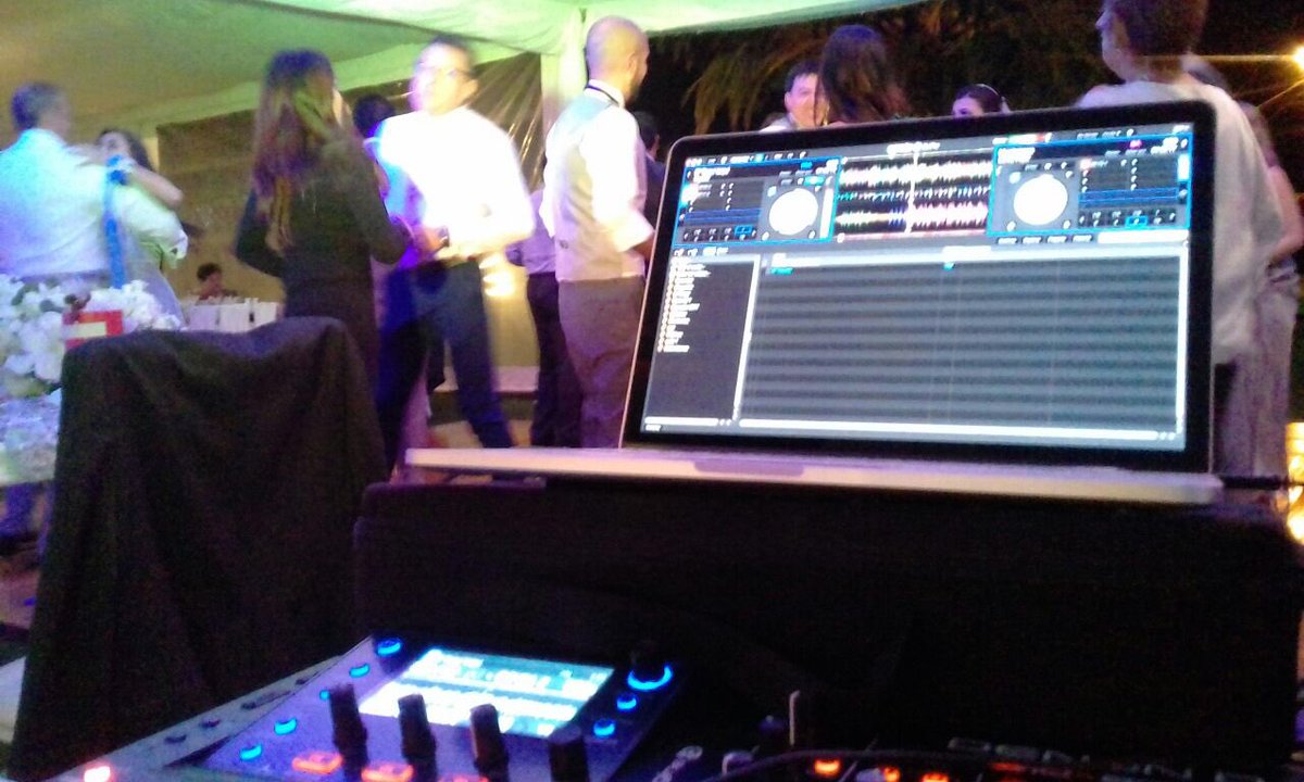 depchpro's tweet photo. #DEPCH PRO ofrece el servicio de #amplificación, #DJ, #Iluminación, #fotografía, #video, y eventos a nivel nacional... 
Redes sociales:
Facebook: DEPCHPRO - Eventos
Twitter: @depchpro
Instagram: depchpro_eventos
📞0992877717 📱0984341455 https://t.co/ouhfo6HqwU