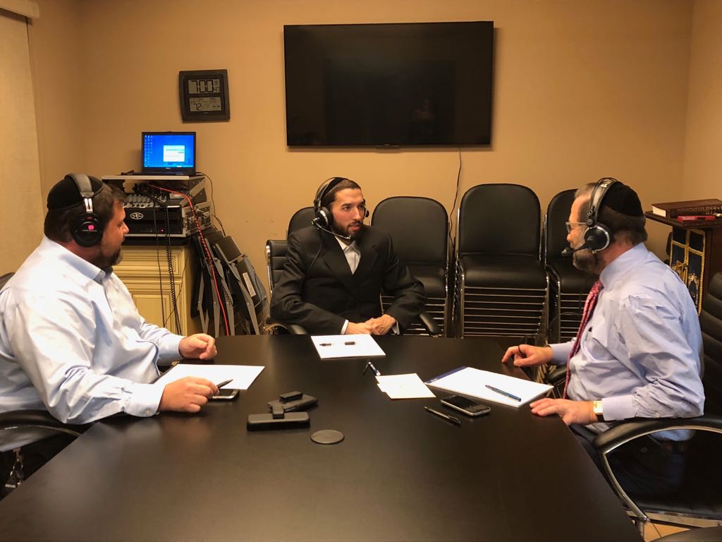 LeonGoldenberg1's tweet photo. EXCLUSIVE: Tune in tonight as @SEichenstein joins Community Matters for his first radio interview since announcing his candidacy to succeed Dov Hikind. Join me & co-host @ChaskelBennett as we discuss his plans & vision for the 48th Assembly District. 620am 10pm #48AD https://t.co/PlKAH12hEW