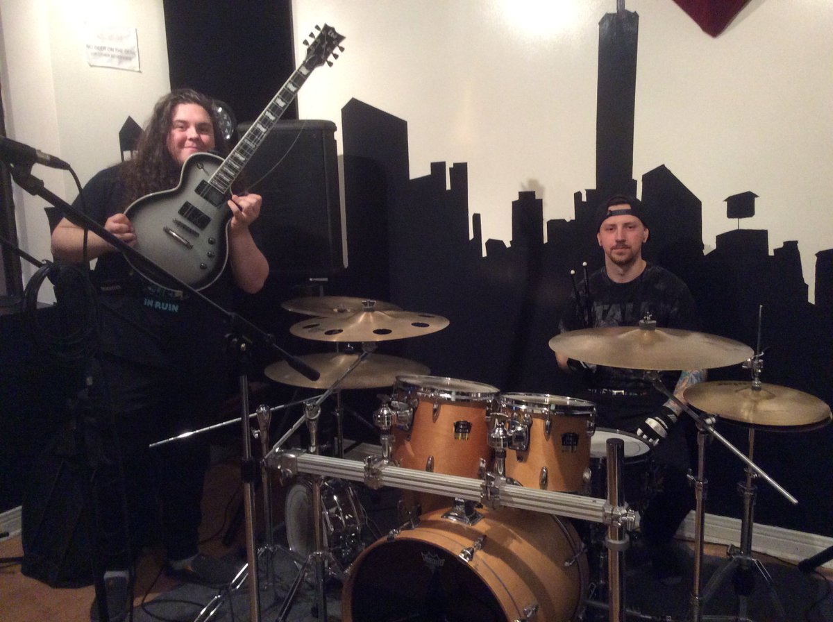 soundcheckrs's tweet photo. Lycanthro jamming at Soundcheck. https://t.co/7LW04Pe7EH