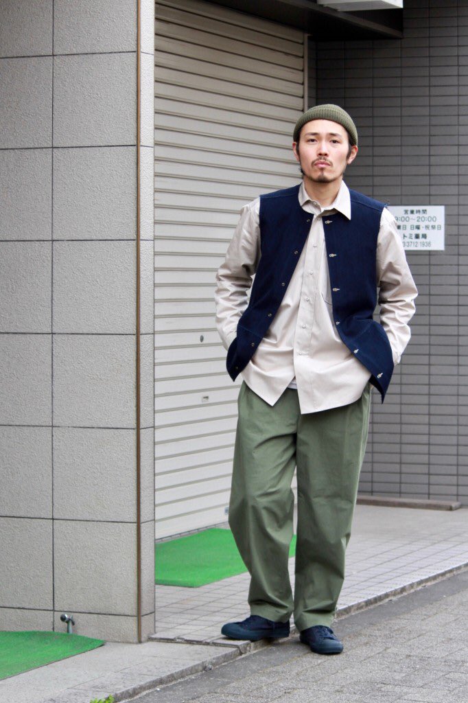 LINKS_GOHONGI's tweet image. 【Blog up】

ブログにて、LINKSが提案するスタイリングをご紹介しております。
是非、コーディネートの参考にご覧下さいませ。

links-room.info/style-vol-1019/

 #TONSURE #FRANKLEDER #STUDIONICHOLSON #LINKS #中目黒 #五本木 #ファッション #コーディネート #スタイリング #ファッションスナップ