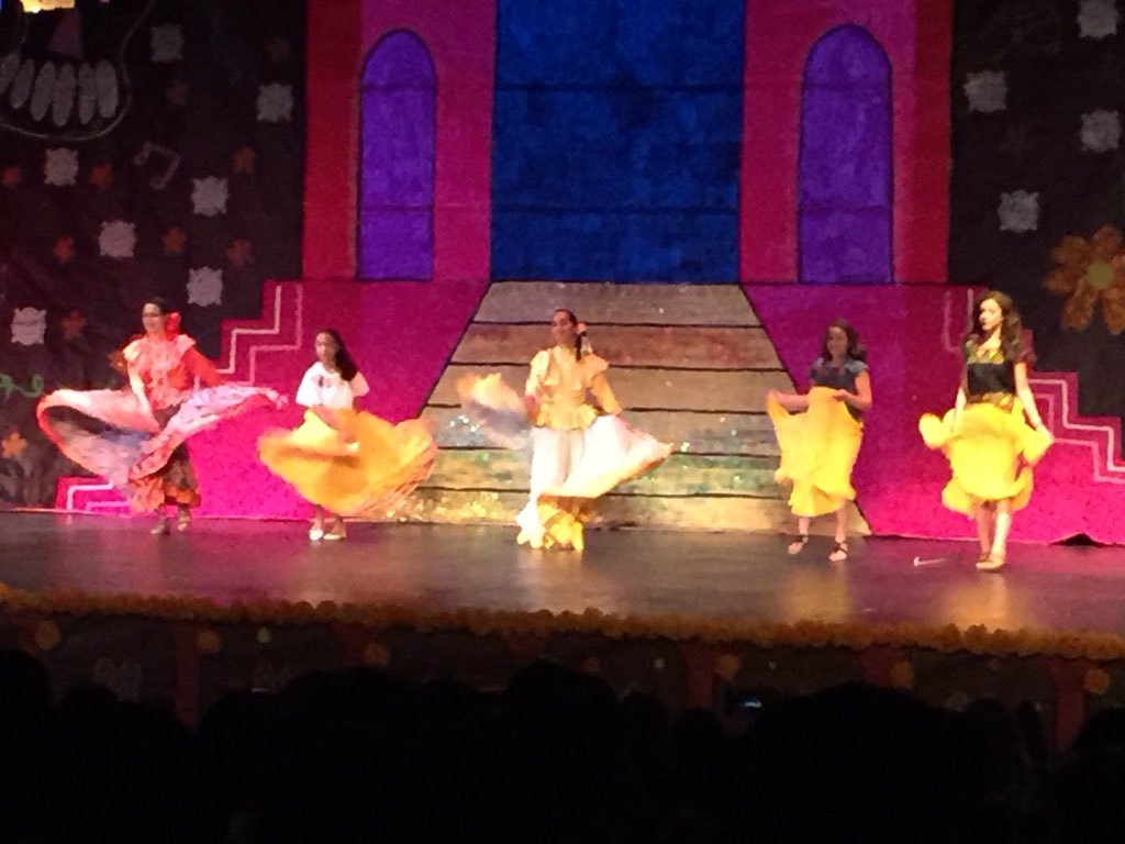 srmcphaul's tweet photo. #KleinISD Fiesta Cultural celebrated diversity with the wonderful performances of many students #P2PinAction https://t.co/H0C6UQ2QuD