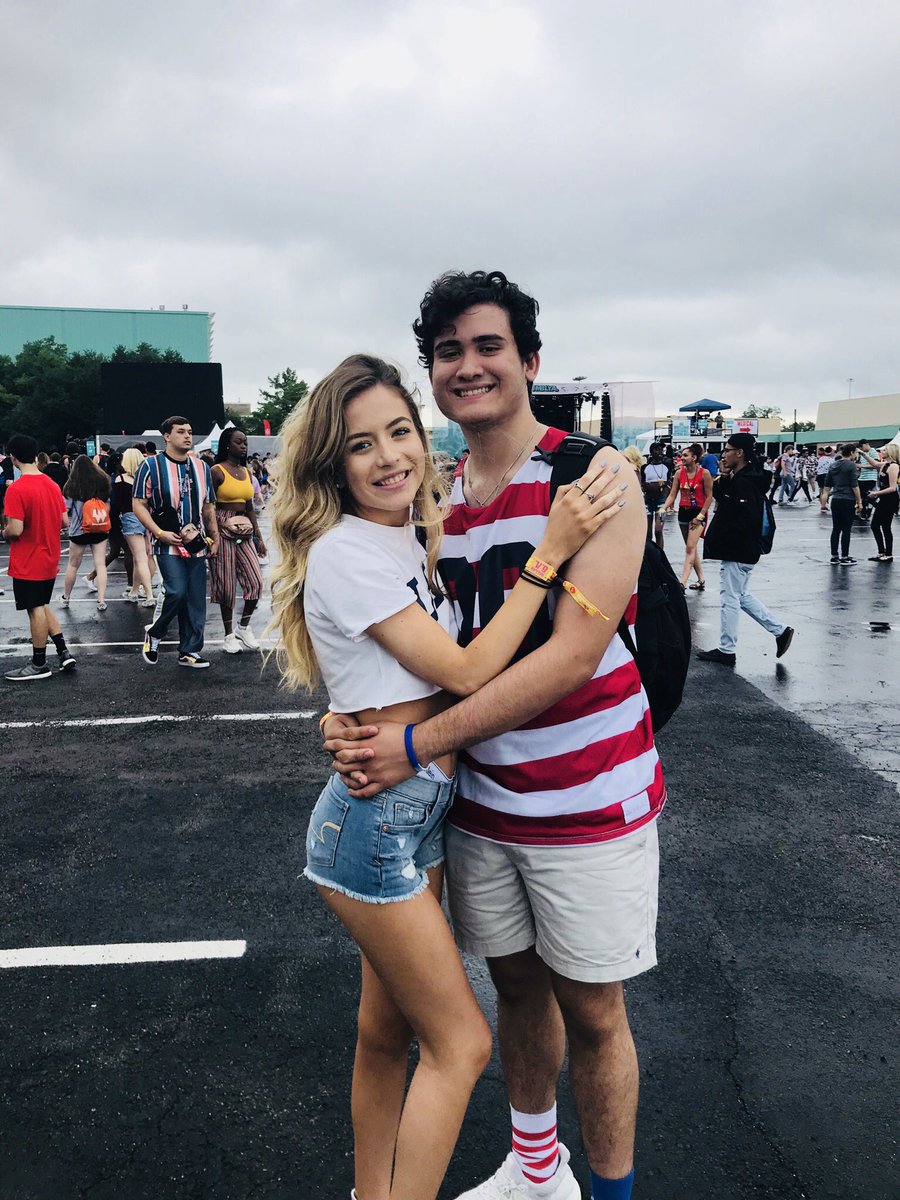 SofiaRyne's tweet photo. JMBLYA wouldn’t have been as amazing without this one by my side 💕🎉 https://t.co/v6vkdQ6MFl