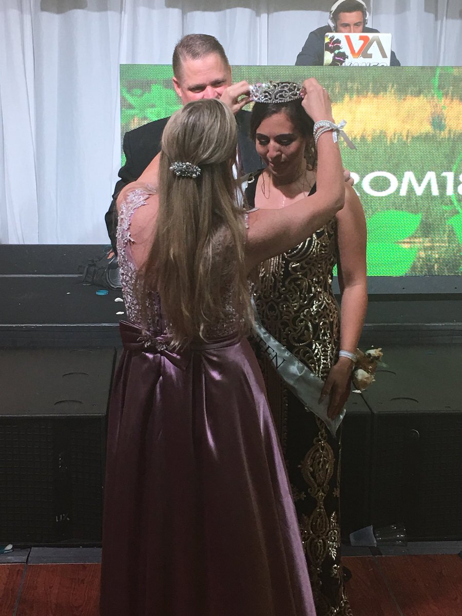 Ty_Thompson71's tweet photo. #msdprom18 https://t.co/nBhBy26F4T