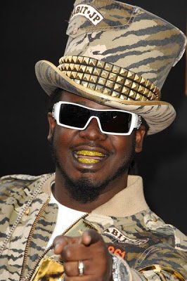 Bminn15's tweet photo. @AlecColosimo Was @TPAIN at your party? Gotta keep those grillz sparkling https://t.co/zriNyh1sKm