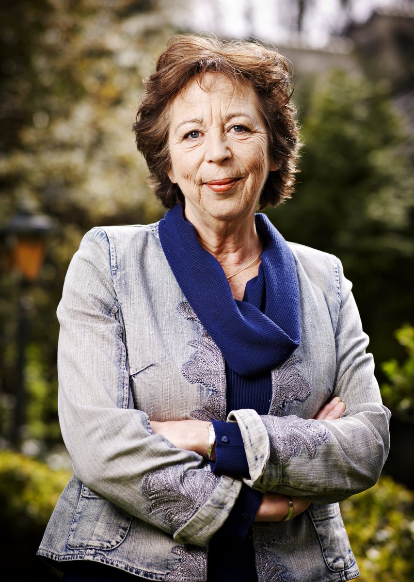 In de avond van 4 mei overleed Renate Dorrestein. We zullen haar nooit vergeten. bit.ly/2KDrbNP