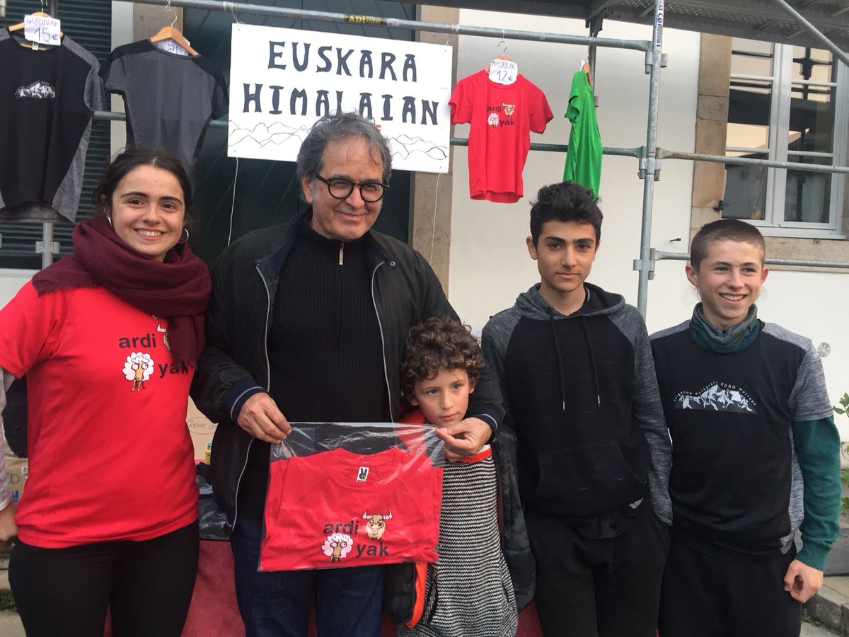 Oxigenoa6000's tweet photo. "...Egin kontu, 5700 kultura ezberdin desagertu direla historian..."
"Zaindu maite duzun hori!"
Oxigenoa euskarari 6000 metroan ere https://t.co/eX3dVmAn3u