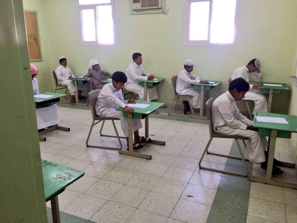 alaossae's tweet photo. في يوم دراسي يتسم بالهمة والنشاط
انطلقت بحمـد الله صبـاح هـذا اليـوم
اختبارات نهاية الفصل الدراسي الثاني
للعام الدراسي 1438 - 1439 هـ
 بمدرسة #العوصاء نسأل الله التوفيق
و النجـاح و الصـلاح و الفـلاح لأبنائنـا
الطلاب لخدمة دينهم و وطنهم https://t.co/Lgdl8mfa8v