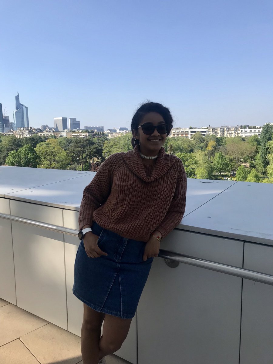 OGSTamara's tweet photo. Paris makes for an amazing backdrop! #louisvuittonfoundation #sjuglobal https://t.co/zb8wXYgVgM