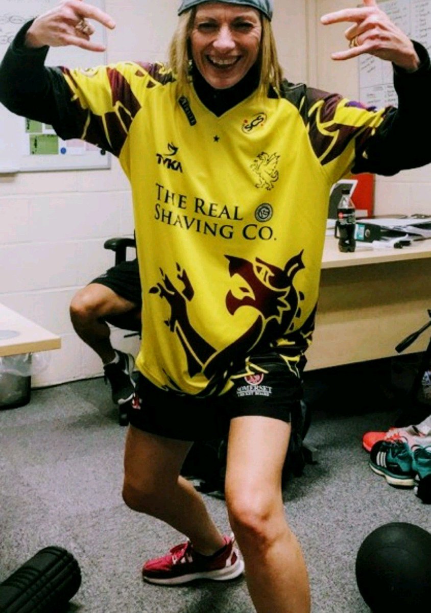 karakaland's tweet photo. Good luck roomie 💪🏏 @LuffSophie #muscleit #Cricket https://t.co/1BCpbjPgTN
