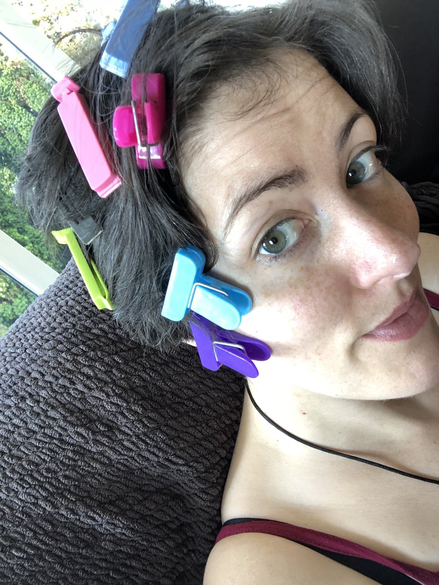 Kathryn_Cura's tweet photo. I need to do a work video today. My 3 years old has done my hair for it #Fabulousness #ClipIts #ClothesPegs #NoMakeUp #FullOfCold #MummyOfBoys #Parenting https://t.co/0EES39l4ul