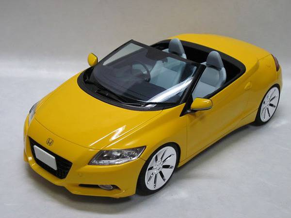 とり ホンダcr Zのオープンカー ビートやnsxといったホンダのスポーツカーを連想させる黄色のボディカラーに爽快な オープンカー