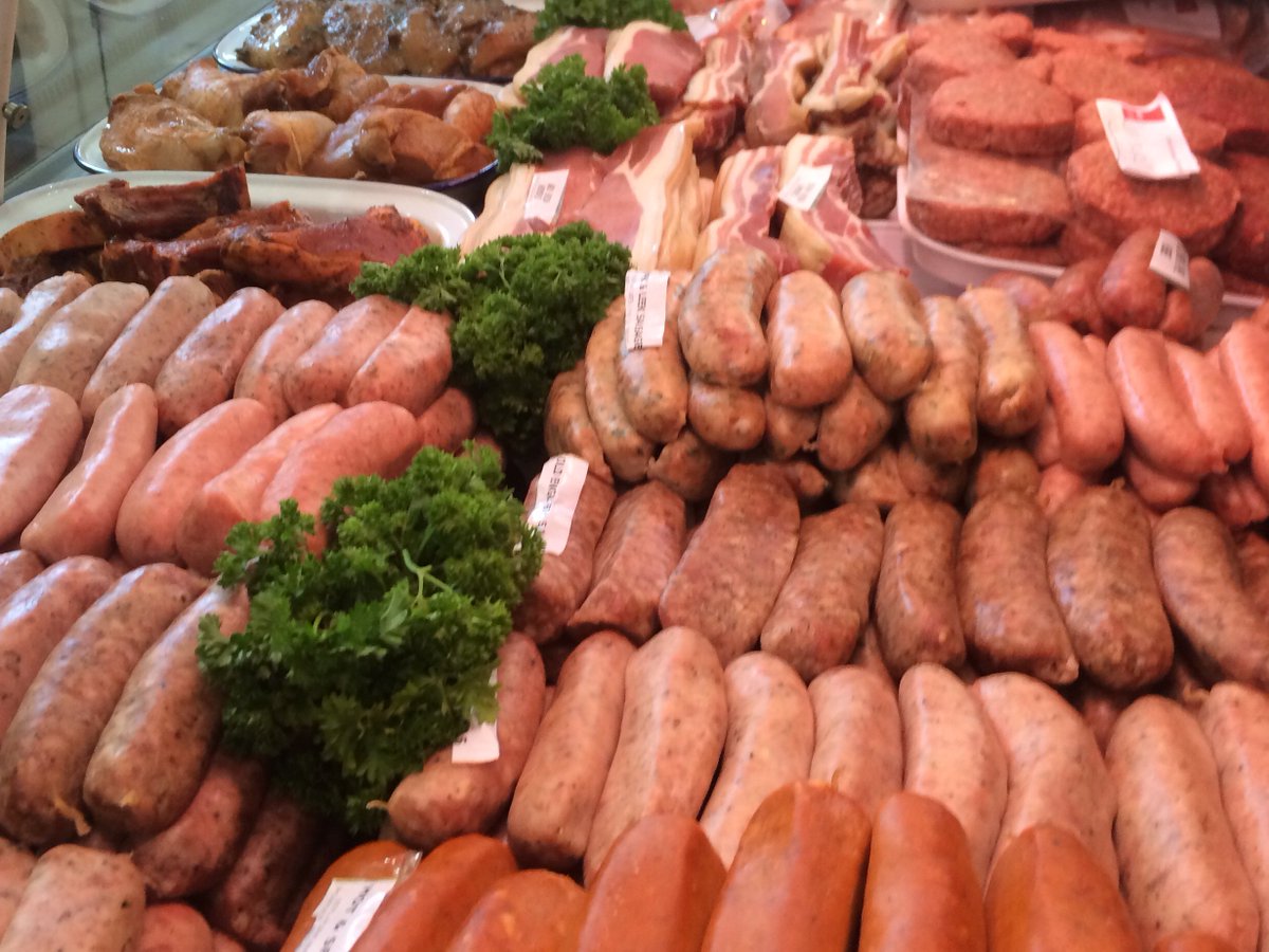 CleaversLondon's tweet photo. #bbqmeat wipe out yesterday!!😱😱 NO PANIC .....we’re ready for another cracking day of #grilltime !! ✅✅😎😎 #wandsworthtown #stjohnshill #putney @StJohnsHill @batterseabanter @lovebattersea @lovewandsworth @PutneyHive @LovePutney https://t.co/jx5FMJzIKo