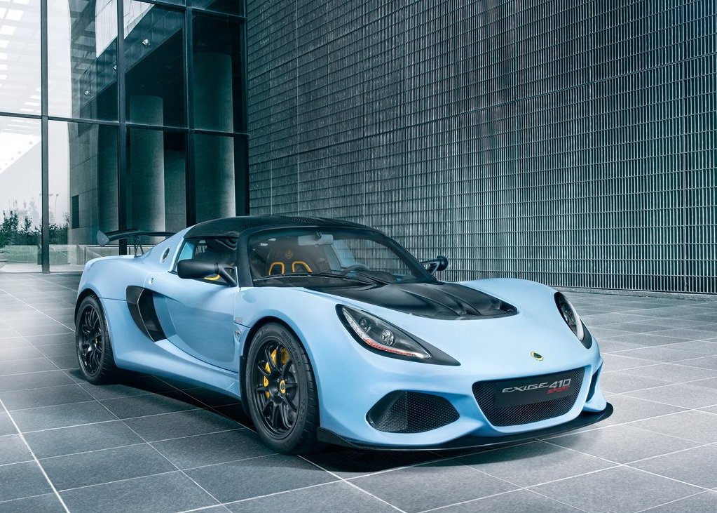 AutoLibs's tweet photo. 2018 Lotus Exige Sport 410 - Starting with the revised #Exige #Sport 350, the comprehensive Exige range now includes the new #Lotus Exige Sport 410 and culminates with the extreme Exige Cup 430: each at a distinct price point, performance level and degree https://t.co/rZBZlkSgDN https://t.co/0j8F2NicJ6