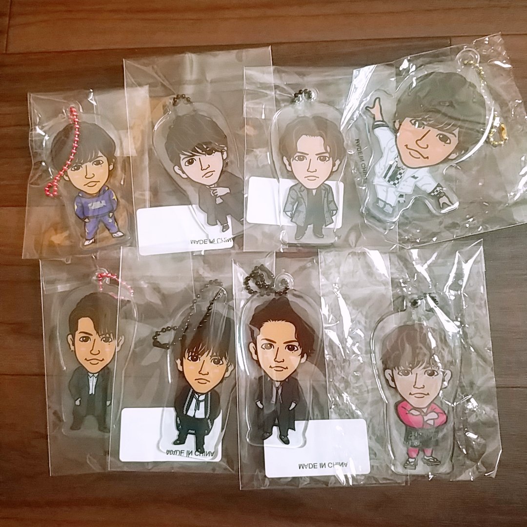 ka_ryo_so's tweet photo. 写真のグッズ譲ります！
⚠4枚目を読んで、RTしてDMください！

⚠まだ届いていないグッズもあるのでこれで全部ではないです💦

片寄涼太佐野玲於数原龍友白濱亜嵐モバイル缶バッジクリアチャームアクリルキーホルダーミニ缶おしぼり首ふりコインケースSSMCUJ https://t.co/Y4mGKqujXs